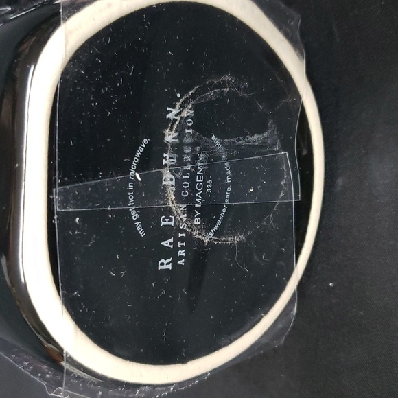 Rae Dunn  IF YOU'VE GOT IT HAUNT IT Black Ceramic Mug with Lid - Picture 4 of 4